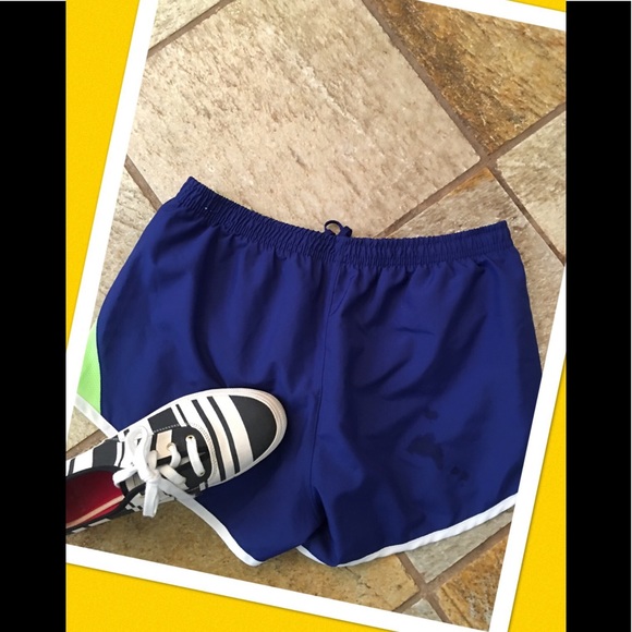 NIKE SHORTS NWOT - Picture 3 of 5